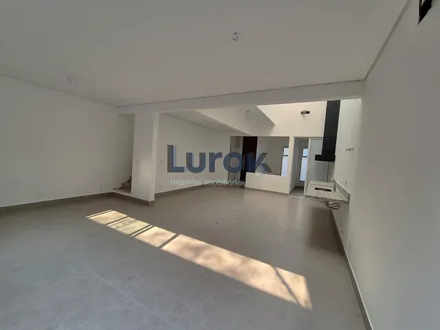 Casa com 115m² 3 quartos e 4 banheiros, à venda, no bairro Chácaras Silvania em Valinhos