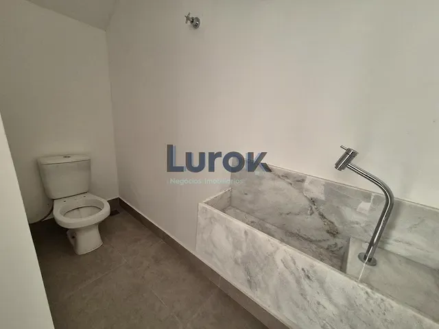 Casa com 115m² 3 quartos e 4 banheiros, à venda, no bairro Chácaras Silvania em Valinhos