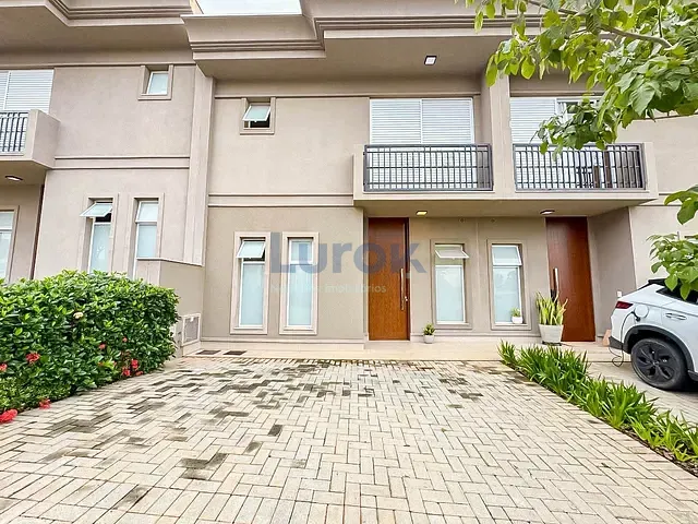 Casa com 115m² 3 quartos e 4 banheiros, à venda ou para alugar, no bairro Chácaras Silvania em Valinhos