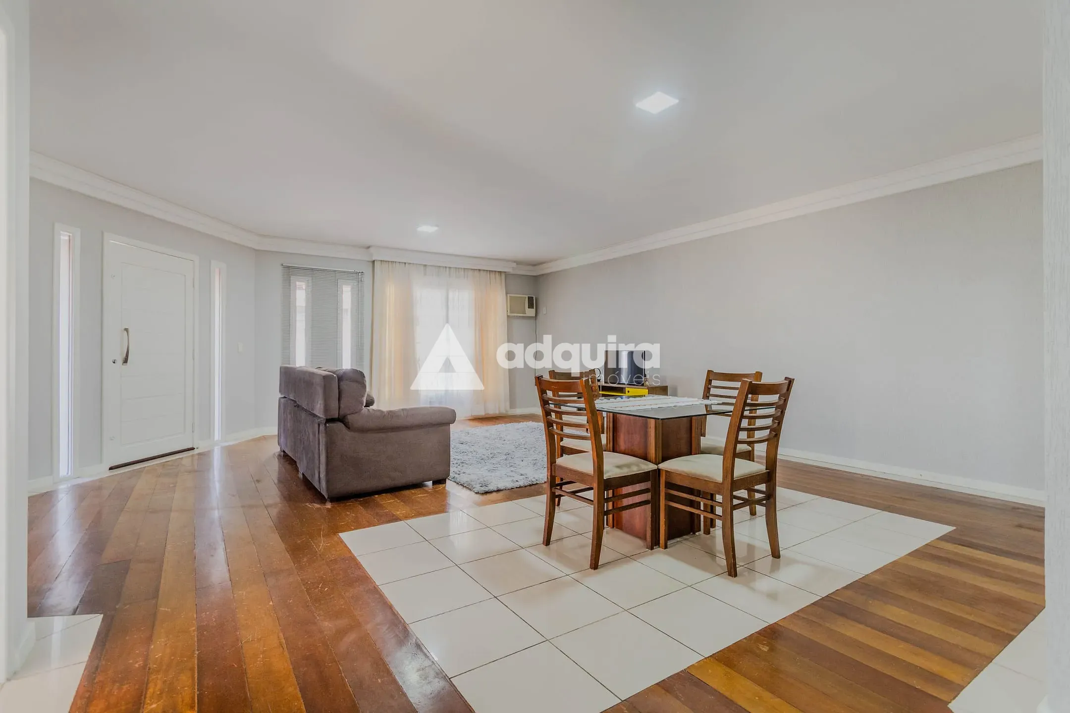 Casa, 4 quartos, 241 m² - Foto 3
