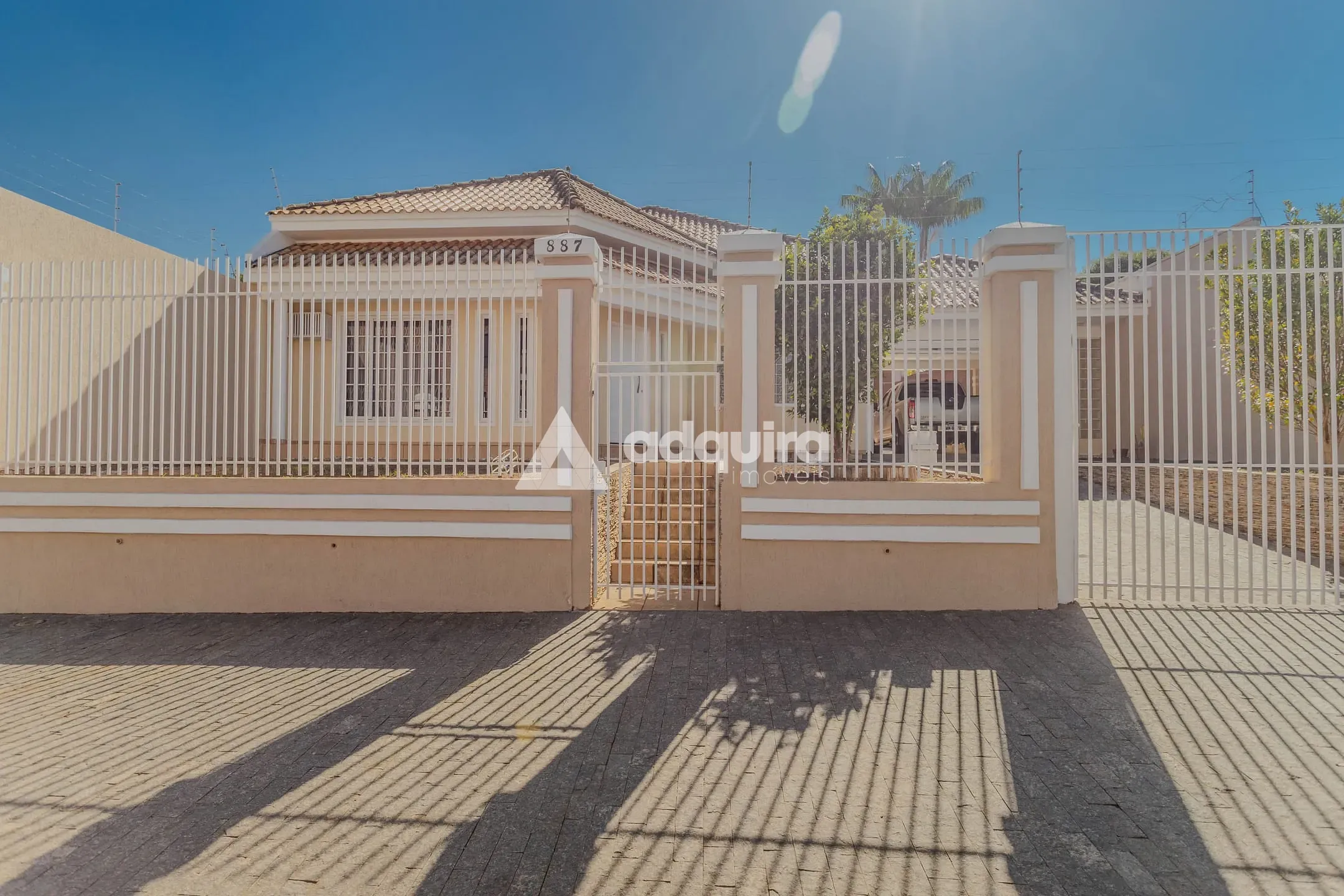 Casa, 4 quartos, 241 m² - Foto 2