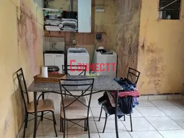 Casa com 200m² 4 quartos e 2 banheiros, à venda, no bairro Adelino Simioni em Ribeirão Preto