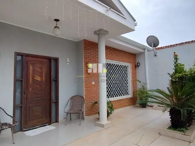 Casa com 415m² 3 quartos e 2 banheiros, à venda, no bairro Parque Franceschini em Sumaré