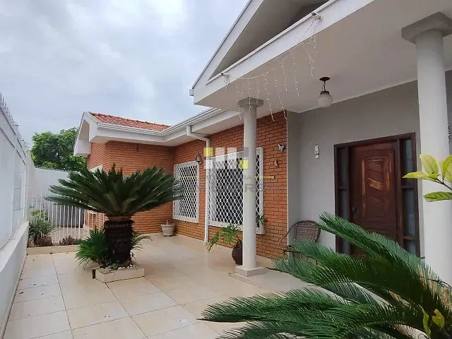 Casa com 415m² 3 quartos e 2 banheiros, à venda, no bairro Parque Franceschini em Sumaré