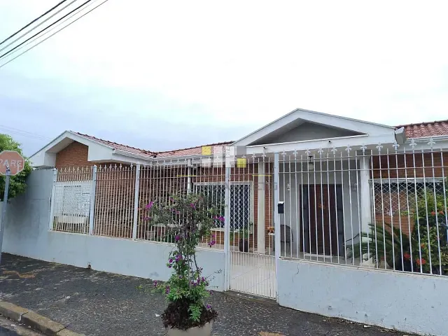 Casa com 415m² 3 quartos e 2 banheiros, à venda, no bairro Parque Franceschini em Sumaré