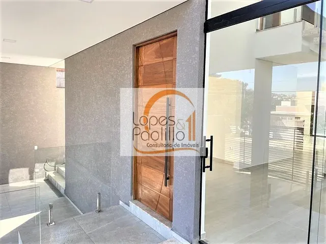 Casa com 360m² 3 quartos e 4 banheiros, à venda, no bairro Parque Arco Iris em Atibaia