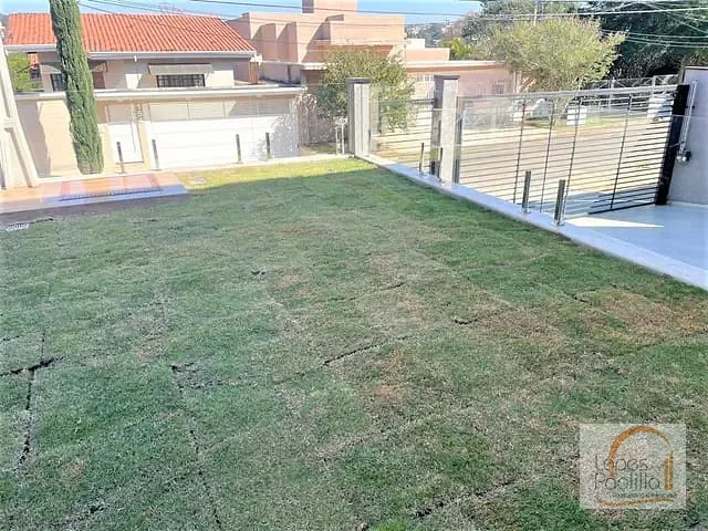 Casa com 360m² 3 quartos e 4 banheiros, à venda, no bairro Parque Arco Iris em Atibaia