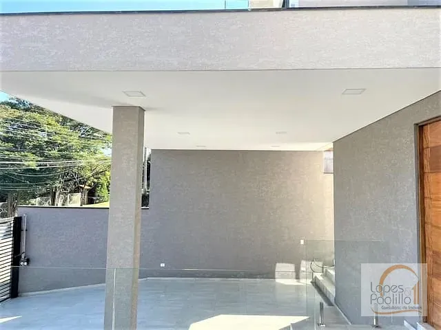 Casa com 360m² 3 quartos e 4 banheiros, à venda, no bairro Parque Arco Iris em Atibaia