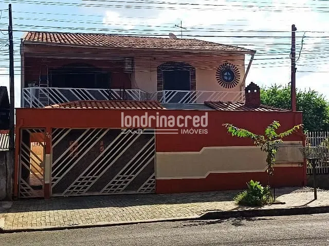 Casa com 385m², à venda, no bairro Jardim Santo Amaro em Cambé