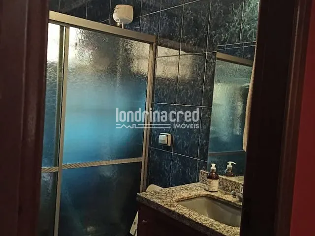 Casa com 385m², à venda, no bairro Jardim Santo Amaro em Cambé