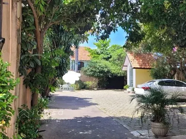 Casa com 1077m² 3 quartos e 8 banheiros, à venda, no bairro Independência em Taubaté
