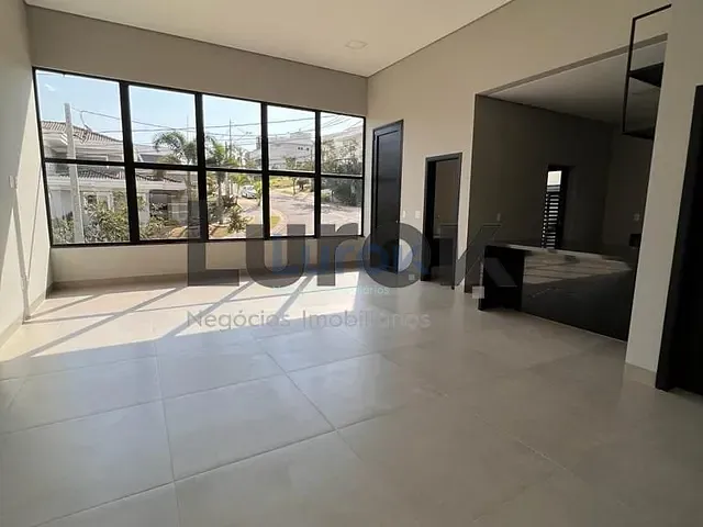 Casa com 360m² 3 quartos e 4 banheiros, à venda, no bairro Swiss Park em Campinas