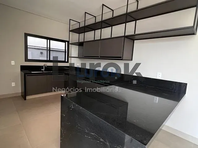 Casa com 360m² 3 quartos e 4 banheiros, à venda, no bairro Swiss Park em Campinas