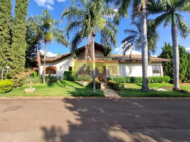 Casa com 982m² 3 quartos e 5 banheiros, à venda ou para alugar, no bairro Chácara Santa Margarida em Campinas