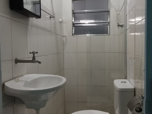 Foto do Casa - 1 cômodo com vaga para MOTO, Parque Continental II, Guarulhos, SP | Imobiliária Compare