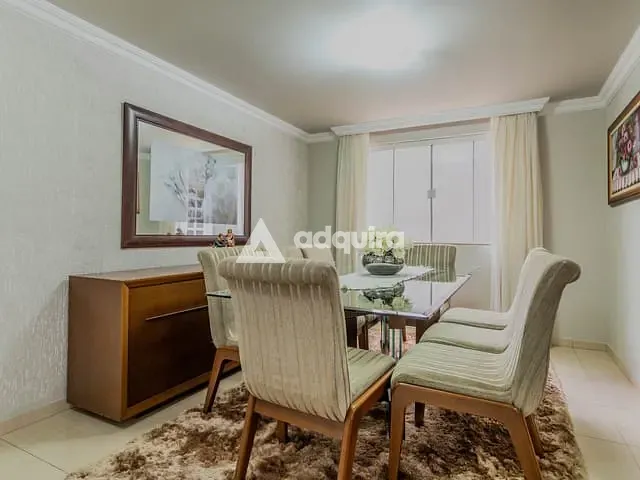 Casa com 330m² 4 quartos e 4 banheiros, à venda, no bairro Nova Rússia em Ponta Grossa