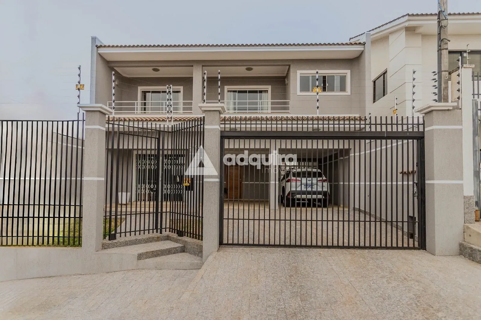 Casa, 4 quartos, 285 m² - Foto 1