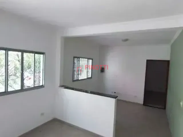 Casa 1 quarto e 2 banheiros, à venda, no bairro Suíço em São Bernardo do Campo