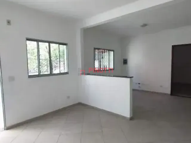 Casa 1 quarto e 2 banheiros, à venda, no bairro Suíço em São Bernardo do Campo