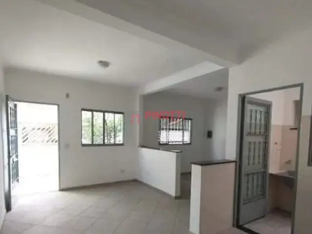 Casa 1 quarto e 2 banheiros, à venda, no bairro Suíço em São Bernardo do Campo
