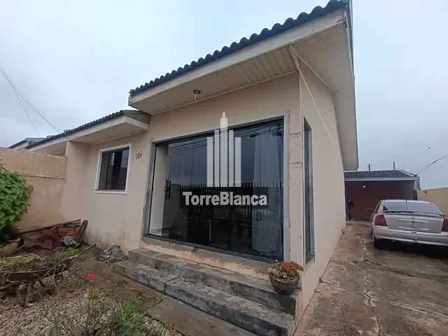 Casa com 58m² 2 quartos e 1 banheiro, para alugar, no bairro Contorno em Ponta Grossa