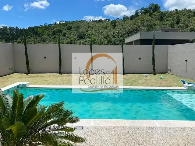 Casa com 600m² 3 quartos e 6 banheiros, à venda, no bairro Condominio Quintas da Boa Vista em Atibaia
