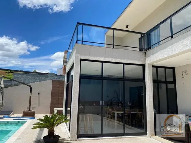 Casa com 600m² 3 quartos e 6 banheiros, à venda, no bairro Condominio Quintas da Boa Vista em Atibaia