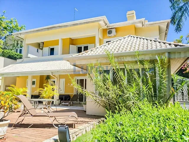 Casa com 1057m² 4 quartos e 8 banheiros, à venda, no bairro joapiranga em Valinhos