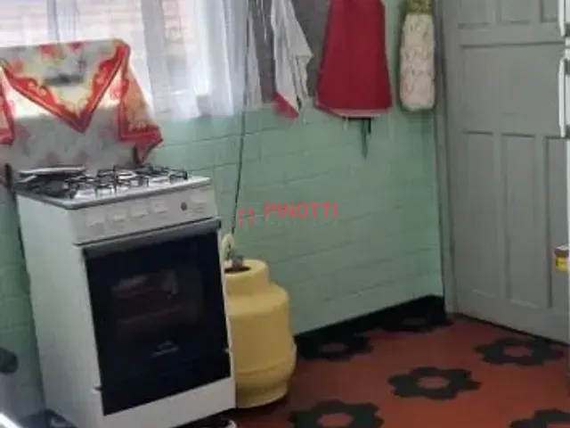 Casa 2 quartos e 1 banheiro, à venda, no bairro Alves Dias em São Bernardo do Campo