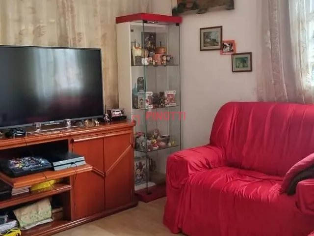 Casa 2 quartos e 1 banheiro, à venda, no bairro Alves Dias em São Bernardo do Campo