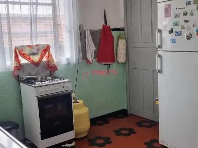 Casa 2 quartos e 1 banheiro, à venda, no bairro Alves Dias em São Bernardo do Campo