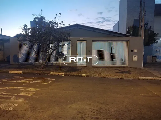 Casa com 262m² 4 quartos e 4 banheiros, à venda, no bairro Jardim Quarto Centenário em Campinas
