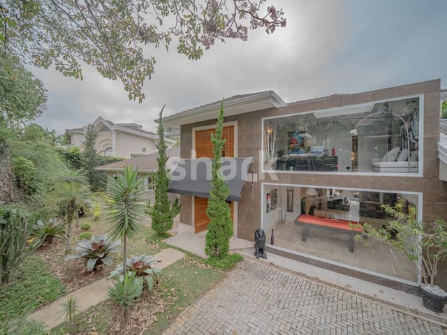 Casa com 2000m² 5 quartos e 5 banheiros, à venda ou para alugar, no bairro Tamboré em Barueri