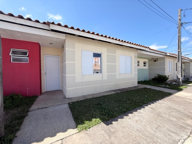 Locação - Casa com 2 quartos, 1 vaga de garagem, 60 m², Condomínio Moradas - Boa Vista, Ponta Grossa