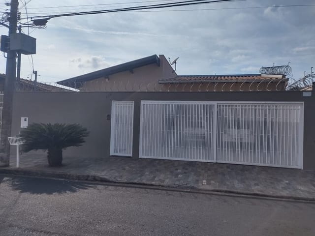 Foto do Casa - Casa com 3 dormitórios à venda, 304 m² por R$ 650.000,00 - Jardim Induberaba - Uberaba/MG | ZUCATO IMOBILIARIA LTDA