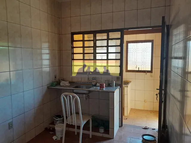 Casa com 300m² 1 quarto e 1 banheiro, à venda, no bairro Bosque de Barão Geraldo em Campinas