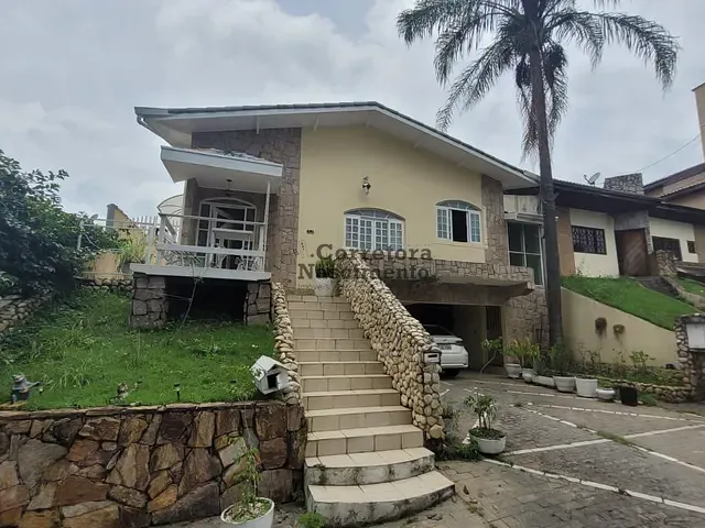 Casa com 300m² 3 quartos e 3 banheiros, à venda, no bairro Urbanova em São José dos Campos