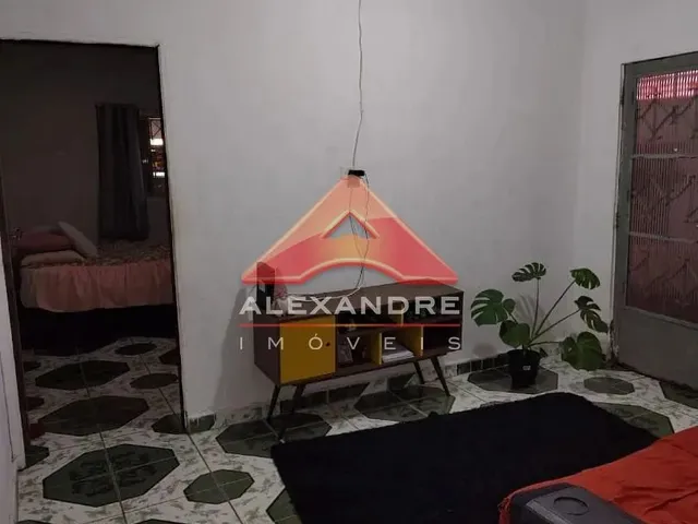 Casa com 141m² 2 quartos e 2 banheiros, à venda, no bairro Conjunto Residencial Galo Branco em São José Dos Campos
