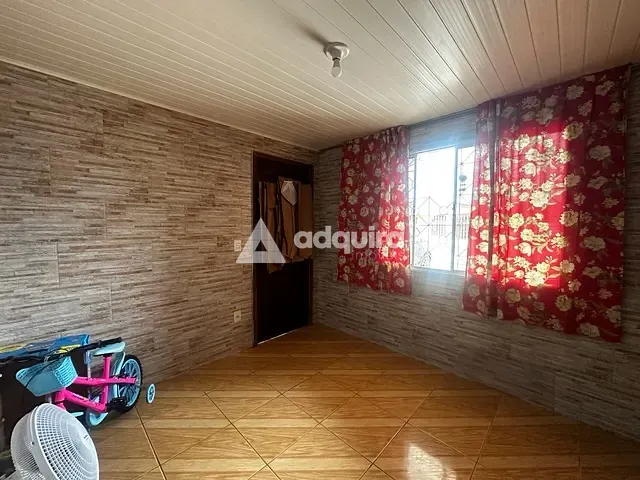 Casa com 319m² 3 quartos e 1 banheiro, à venda, no bairro Contorno em Ponta Grossa