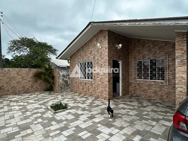 Casa com 319m² 3 quartos e 1 banheiro, à venda, no bairro Contorno em Ponta Grossa