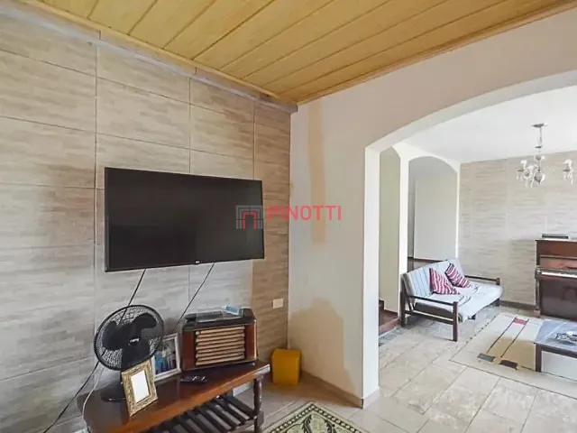 Casa 4 quartos e 3 banheiros, à venda ou para alugar, no bairro Baeta Neves em São Bernardo do Campo