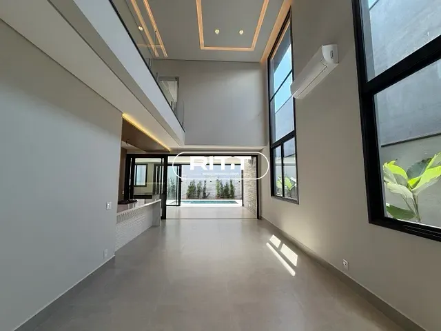 Casa com 360m² 3 quartos e 5 banheiros, à venda, no bairro Swiss Park em Campinas