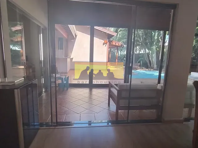 Casa com 450m² 3 quartos e 5 banheiros, à venda, no bairro Barão do Café em Campinas