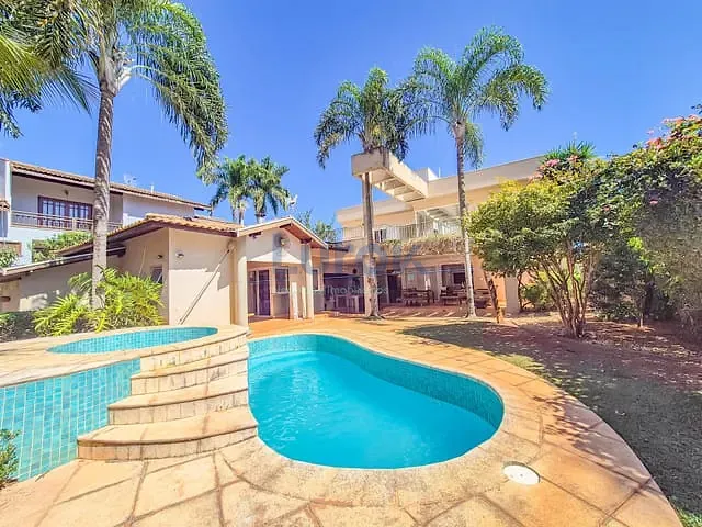 Casa com 1000m² 4 quartos e 6 banheiros, à venda, no bairro Joapiranga em Valinhos