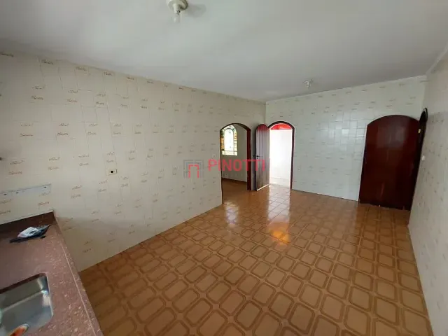 Casa 3 quartos e 2 banheiros, à venda, no bairro Parque São Diogo em São Bernardo do Campo