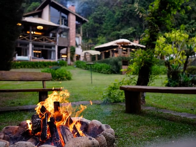 Foto do Casa - Casa em condomínio para venda com 4 quartos, sendo 3 suítes, 630m² | Lares e Andares Imóveis
