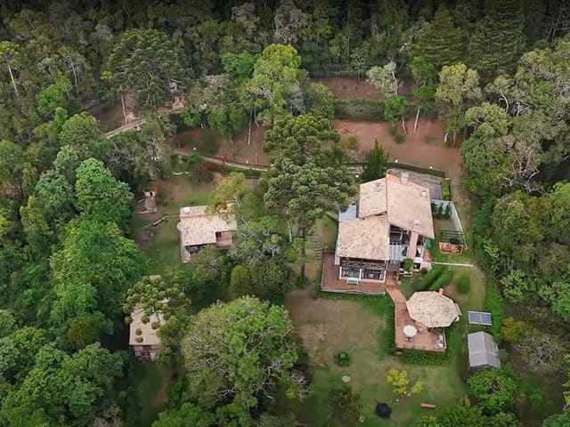Foto do Casa - Casa em condomínio para venda com 4 quartos, sendo 3 suítes, 630m² | Lares e Andares Imóveis