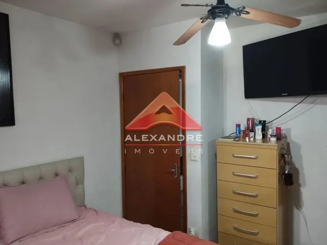 Casa com 175m² 2 quartos e 1 banheiro, à venda, no bairro Loteamento Vila Romana em Jacareí