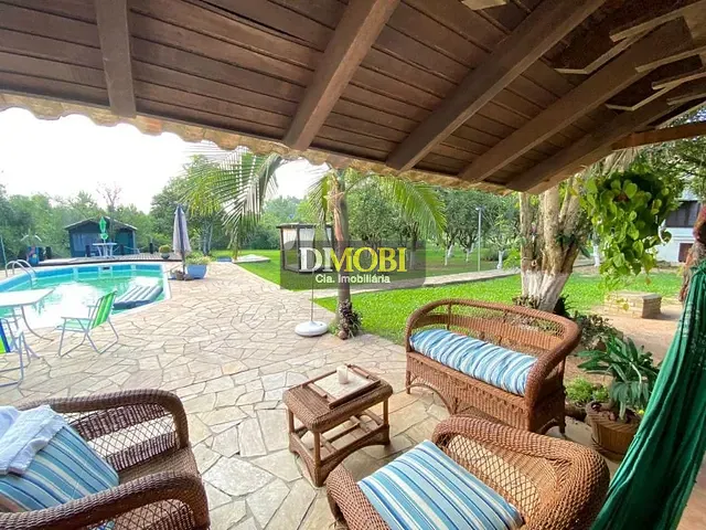 Casa com 2100m² 2 quartos e 2 banheiros, à venda, no bairro Vila Imperial em Gravataí