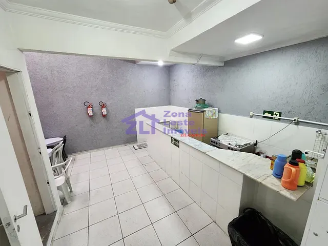 Casa 7 quartos e 6 banheiros, à venda, no bairro Vila Araguaia em São Paulo